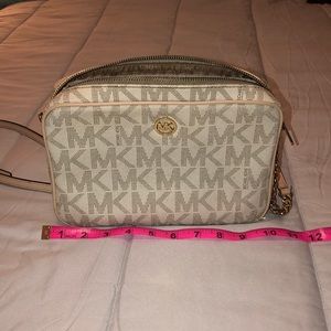 Michael Kors purse